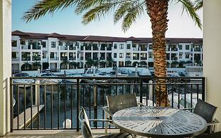 Naples Bay Resort & Marina