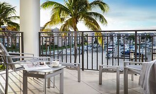 Naples Bay Resort & Marina