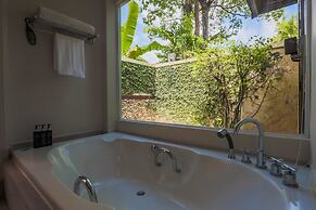 Nora Beach Resort and Spa