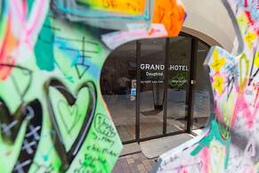 Grand Hôtel Dauphiné Toulon, Boutique Hôtel & Suites