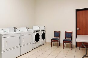 Holiday Inn Express and Suites Bakersfield Central by IHG