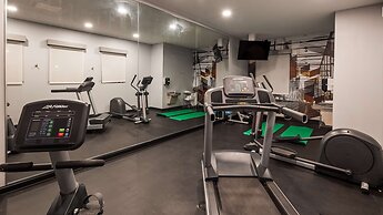 Best Western Plus New Cumberland Inn & Suites