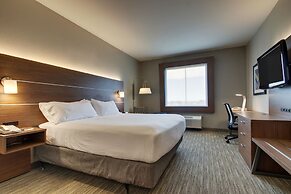 Holiday Inn Express Hotel & Suites Vernon College Area by IHG