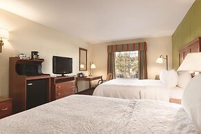 Hampton Inn & Suites Greenfield