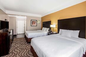 La Quinta Inn & Suites by Wyndham Pasadena