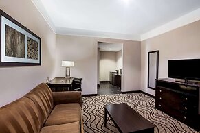 La Quinta Inn & Suites by Wyndham Pasadena