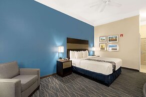La Quinta Inn & Suites by Wyndham Phoenix I-10 West