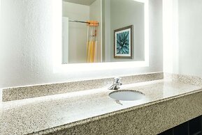 La Quinta Inn & Suites by Wyndham Phoenix I-10 West