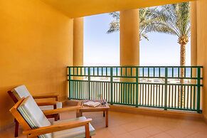 Strand Beach Resort