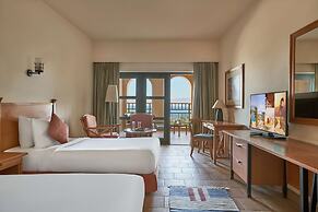 Strand Beach Resort