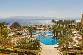 Strand Beach Resort