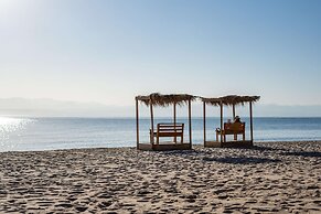 Strand Beach Resort