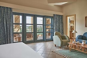Strand Beach Resort