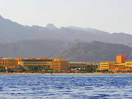 Strand Beach Resort