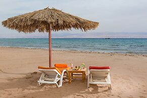Strand Beach Resort