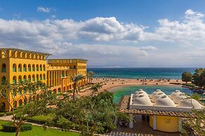 Strand Beach Resort