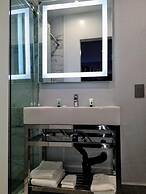 Glen Capri Inn & Suites - Burbank Universal