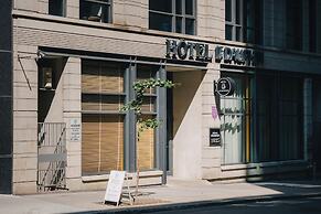 Hotel Le Dauphin Montreal Centre Ville