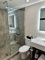 Hotel Le Dauphin Montreal Centre Ville