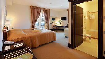 Arbiana Heritage Hotel