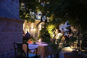 Arbiana Heritage Hotel