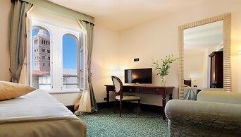 Arbiana Heritage Hotel