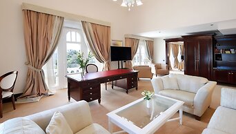 Arbiana Heritage Hotel