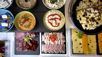 Atrium Fashion Hotel