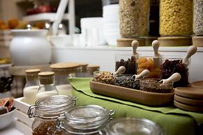 Atrium Fashion Hotel