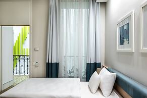 Atrium Fashion Hotel