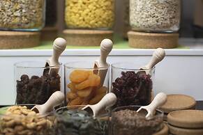 Atrium Fashion Hotel