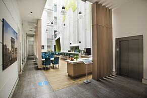 Atrium Fashion Hotel