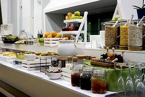 Atrium Fashion Hotel