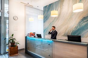 Atrium Fashion Hotel