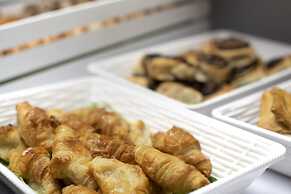 Atrium Fashion Hotel