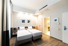 Atrium Fashion Hotel