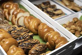 Atrium Fashion Hotel