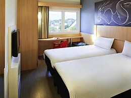 Ibis Goiania