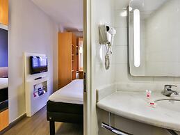Ibis Goiania