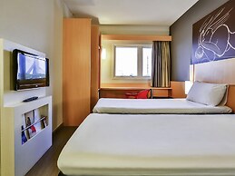 Ibis Goiania