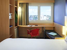 Ibis Goiania