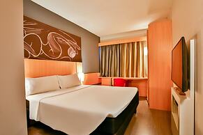 Ibis Goiania