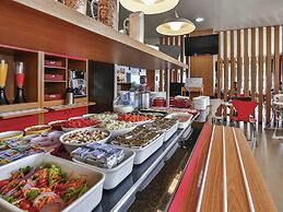 Ibis Goiania