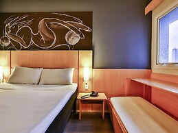 Ibis Goiania