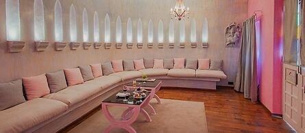 Ajit Bhawan - A Palace Resort