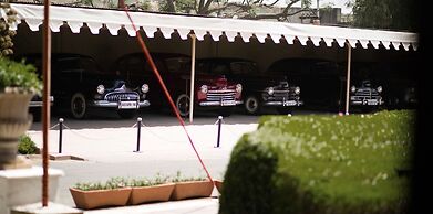 Ajit Bhawan - A Palace Resort