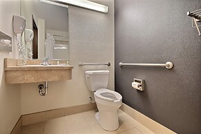 Super 8 by Wyndham Quebec City
