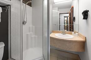 Super 8 by Wyndham Quebec City