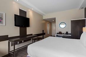 Best Western Plus Brooklyn Bay Hotel