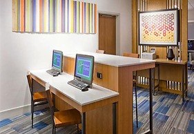 Holiday Inn Express Hotel & Suites Quincy I-10 by IHG